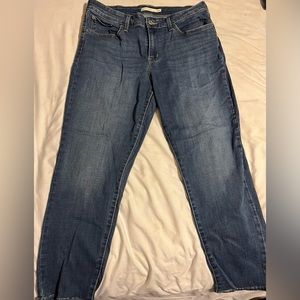 Levi skinny jeans